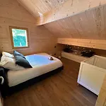 15 Personne En Foret Avec Netflix And Canal