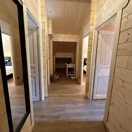 15 Personne En Foret Avec Netflix And Canal L'Esperou